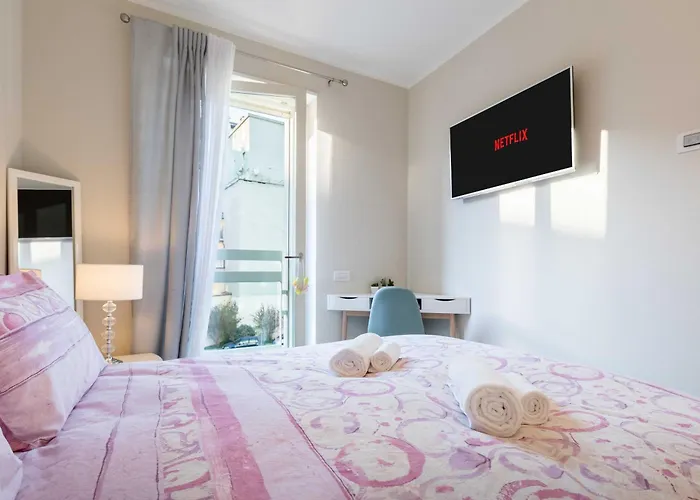 Luxury Apartment - Free Private - Parking Maestri Campionesi 16